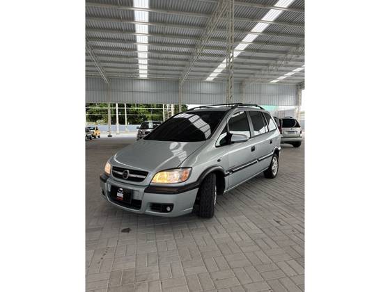 CHEVROLET ZAFIRA 2.0 MPFI EXPRESSION 8V FLEX 4P AUTOMÁTICO CHEVROLET ZAFIRA 2.0 MPFI EXPRESSION 8V FLEX 4P AUTOMÁTICO